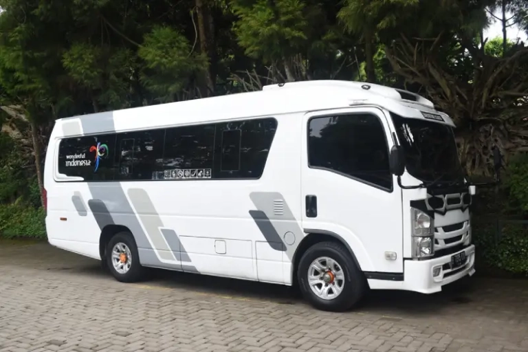 Sewa Mobil Isuzu Elf Cilegon